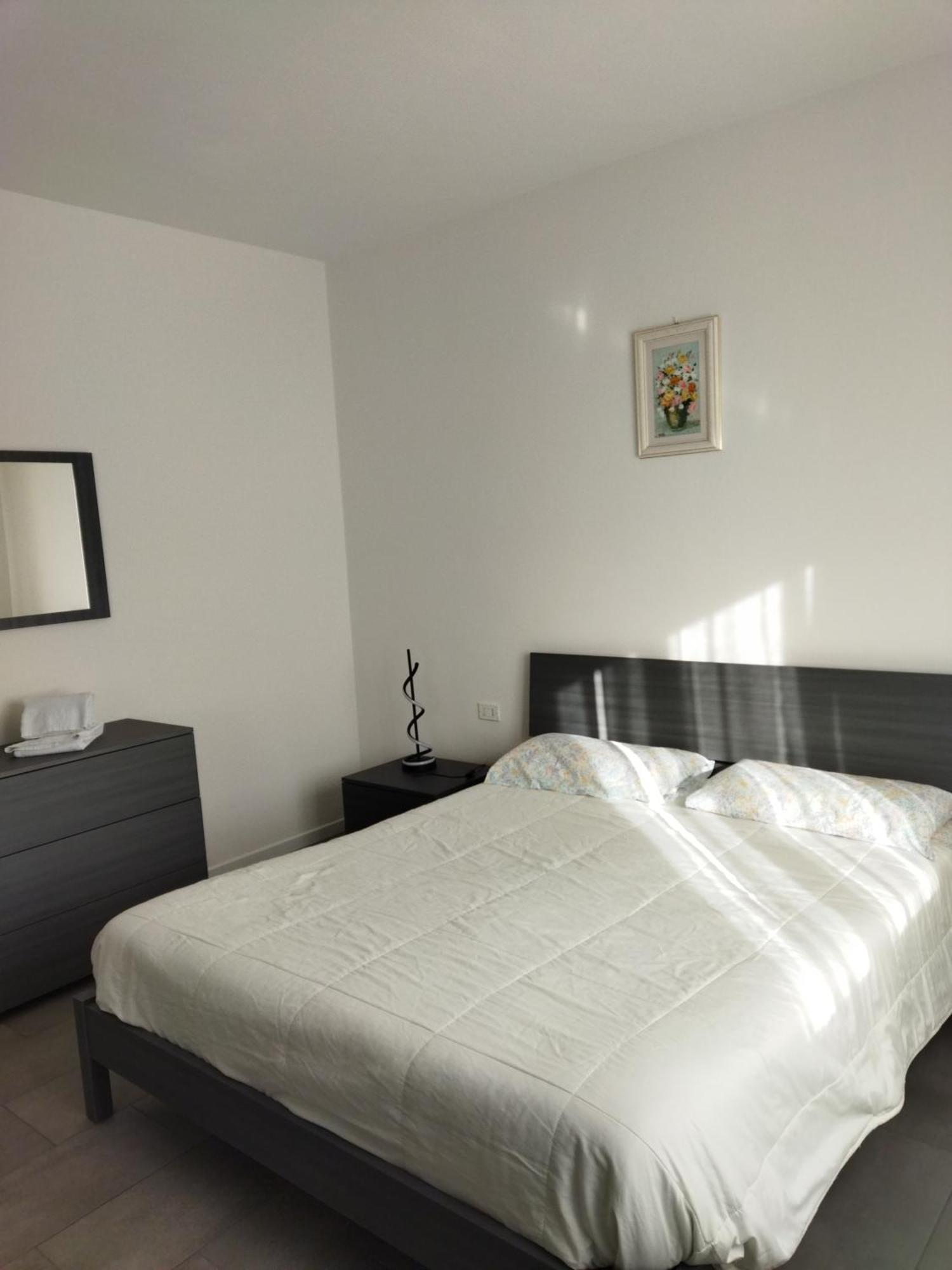 Ferienwohnung Rose Garden House Wi-Fi Riva del Garda Exterior foto