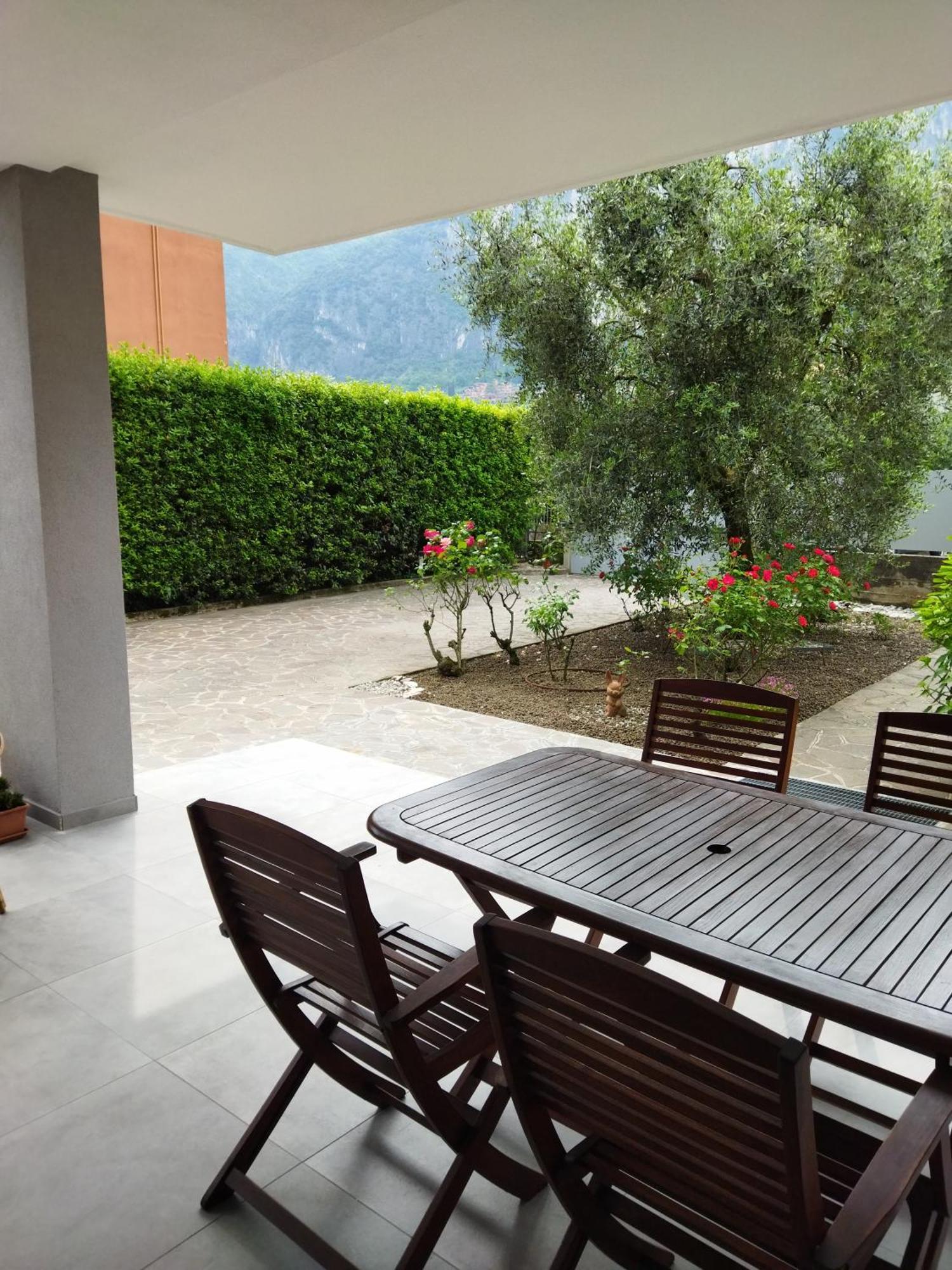 Ferienwohnung Rose Garden House Wi-Fi Riva del Garda Exterior foto